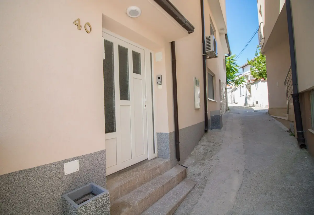 Studio apartment "Cernica"