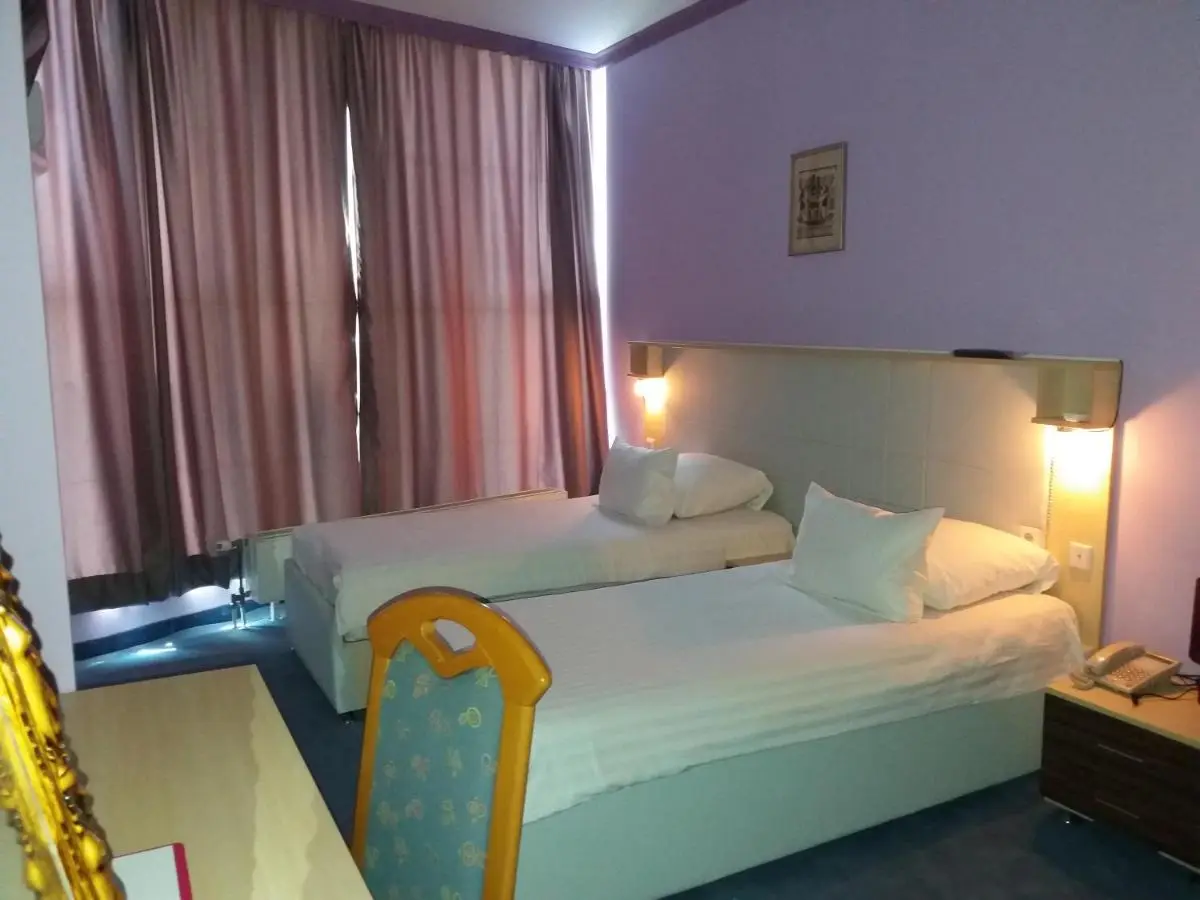 Hotel & Restaurant Great Wall - Airport