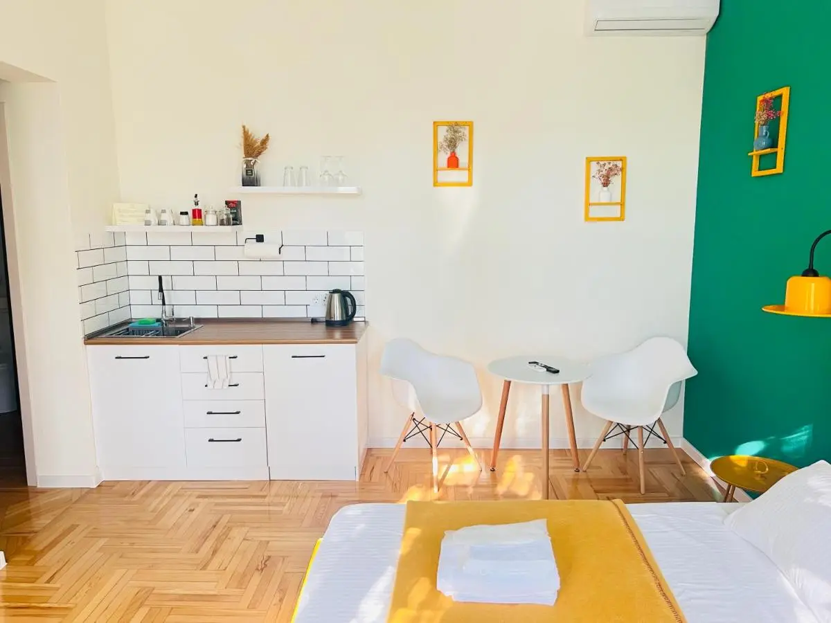 Pirosmani Boutique Aparthotel