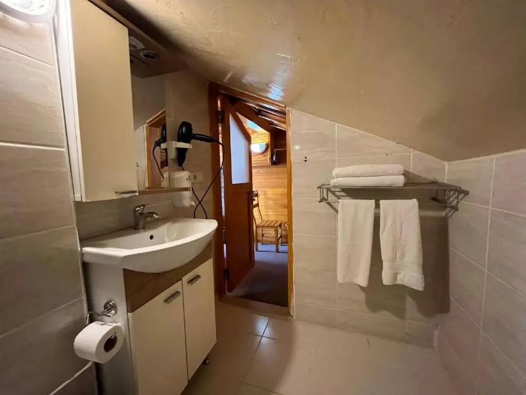 Le Safran Suite Hotel
