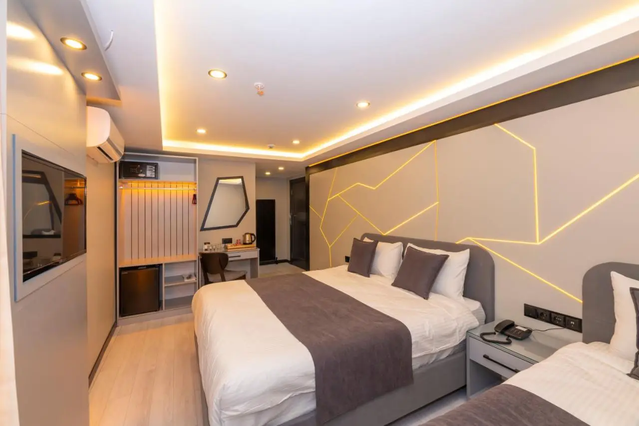 White Corner Hotel