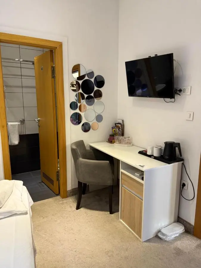 Deluxe Nortel Hotel