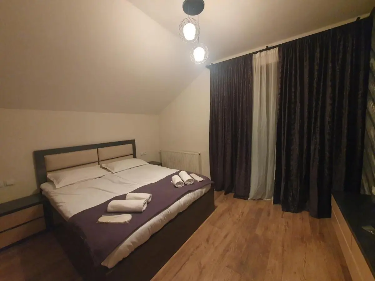 Gesh House