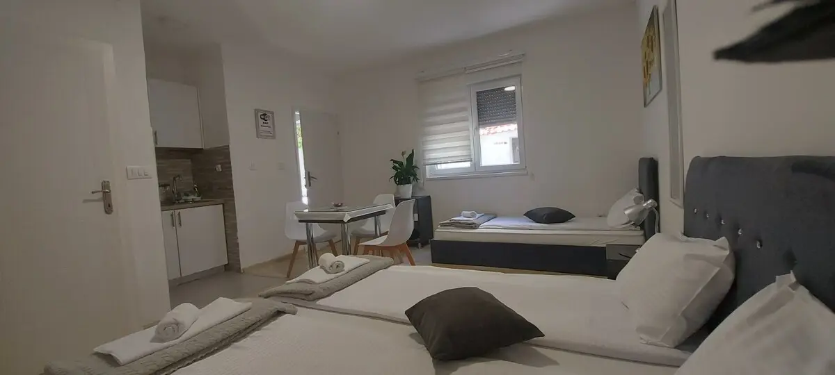 Naar 1 - cozy APT+ FREE PARKING