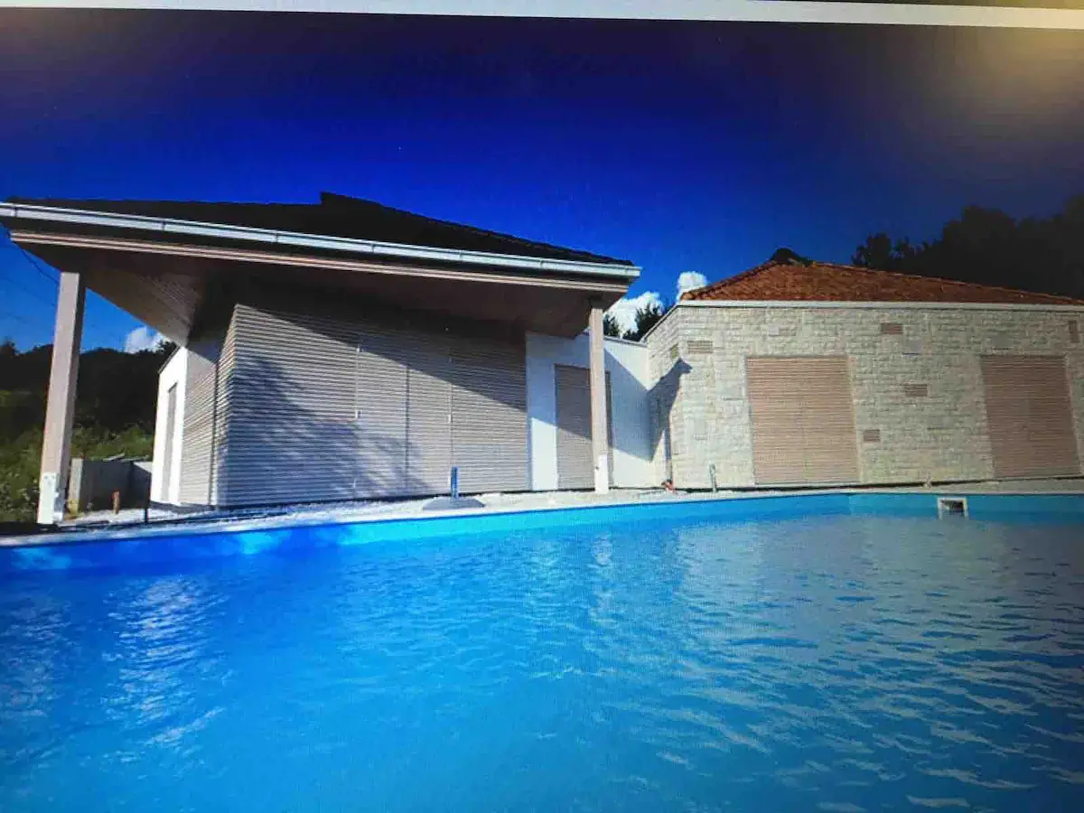 Woodrock Villa
