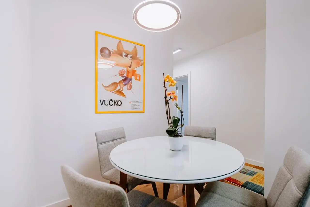 Apartment Jutro with free private parking-garage