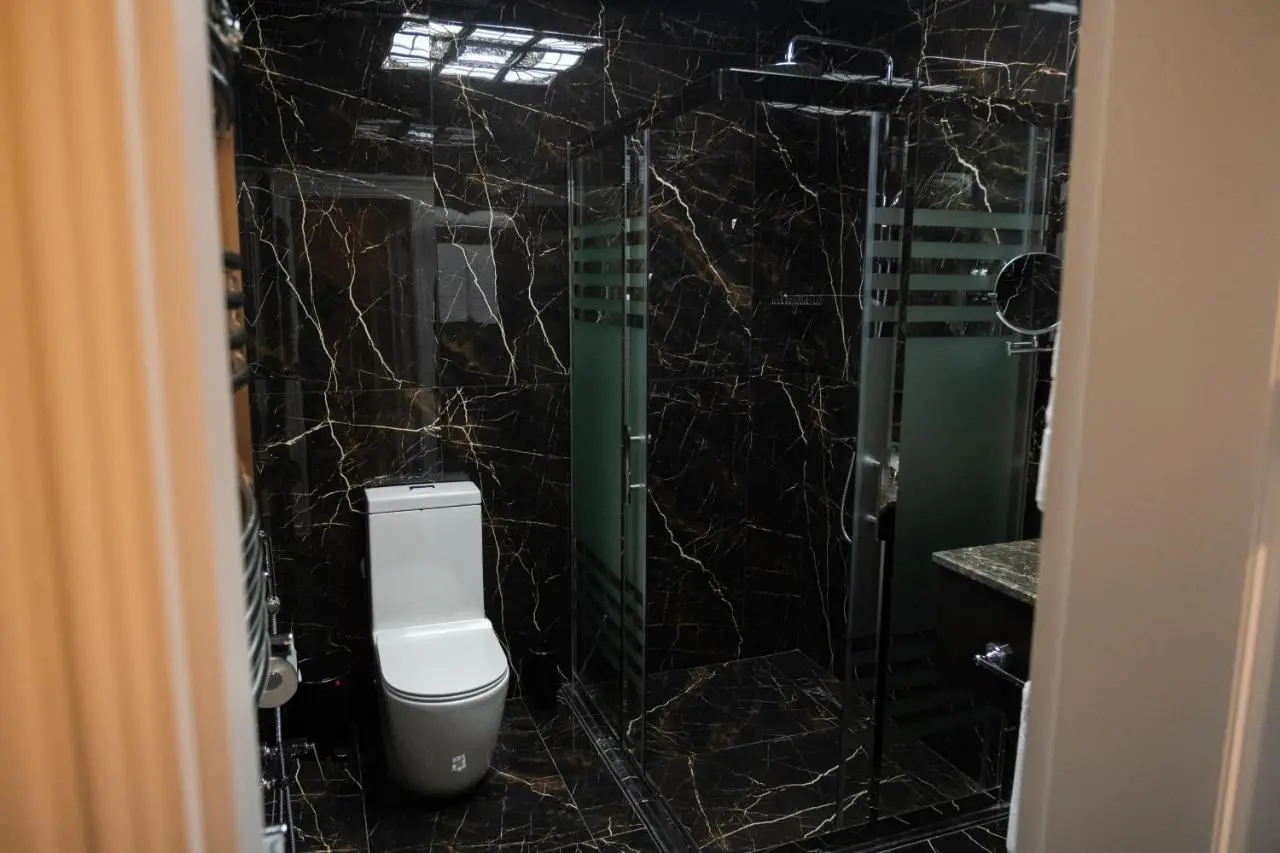 Leon Hotel Spa Ganja