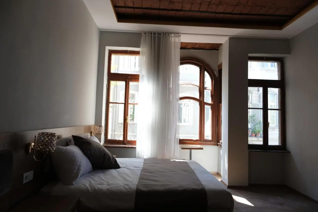 Adamantides Hotel