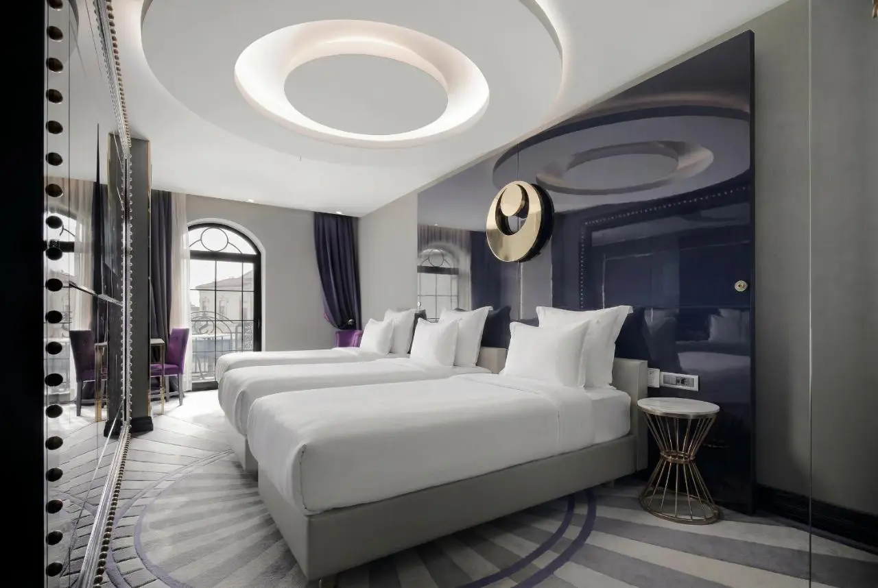 Sura Design Hotel & Suites