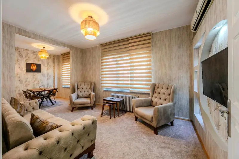 Palas Apartments