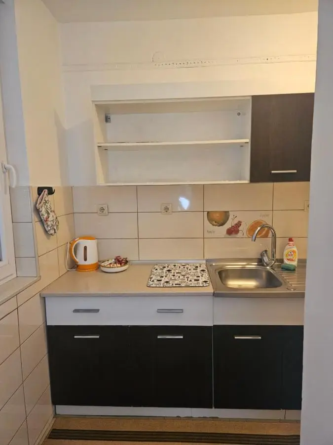 C2 Sunny Apartment