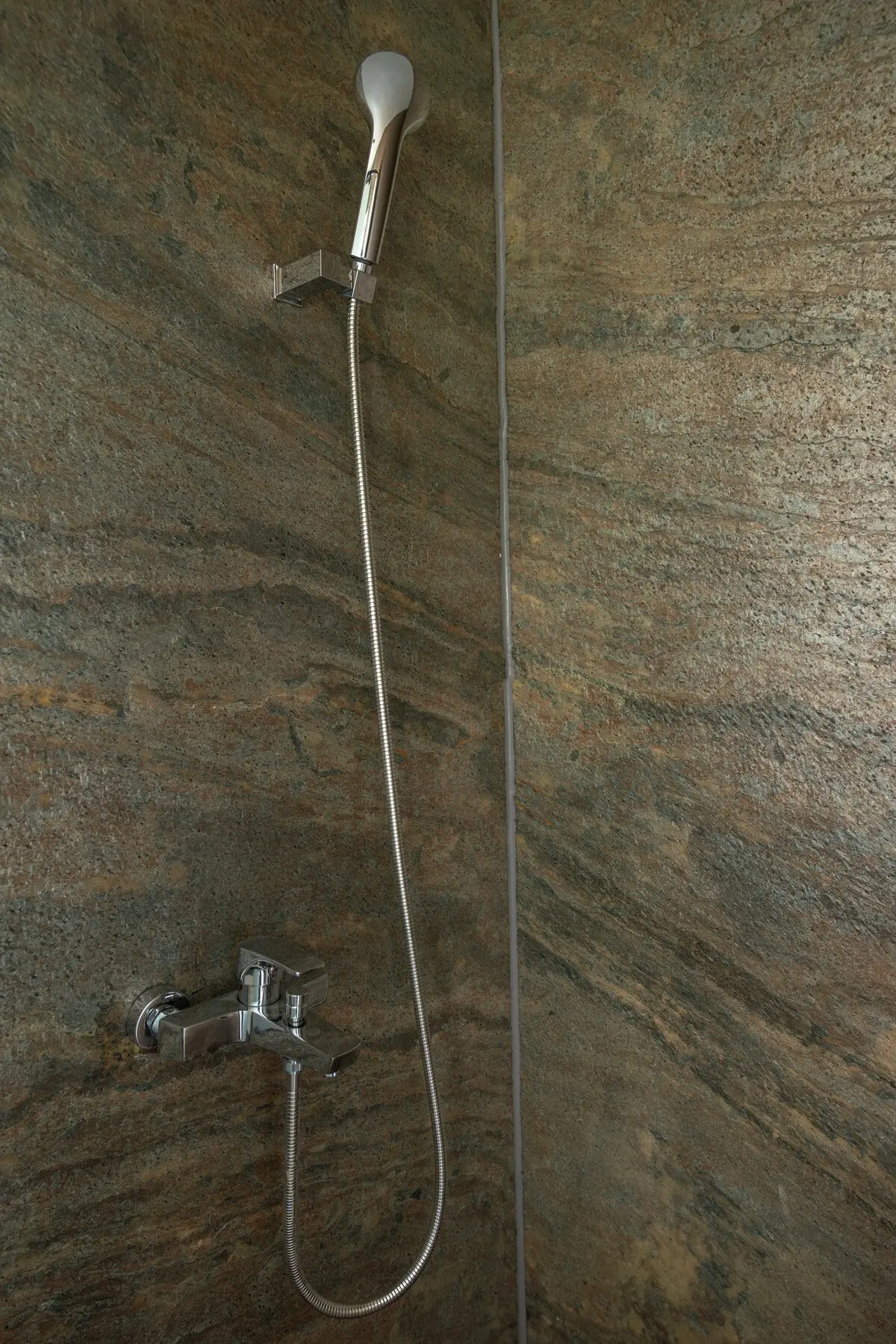 2BDR Tinny Unit Near Una -Free P