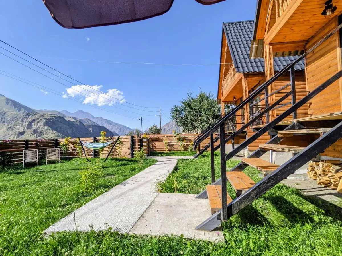Cottage Caucasus