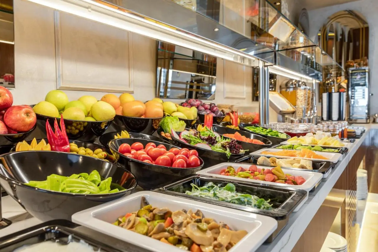Beethoven Senfoni Hotel