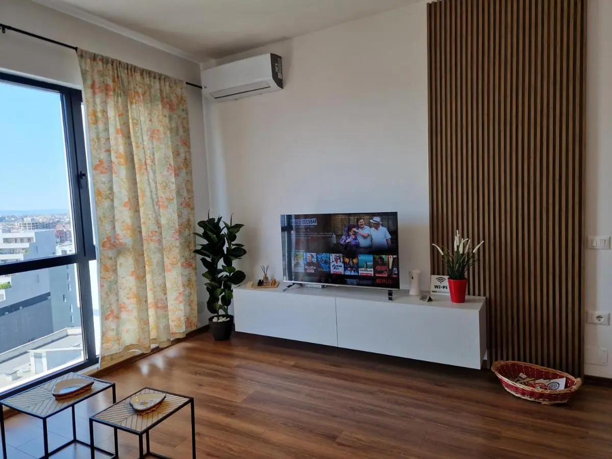 Red & White Palace Apartment