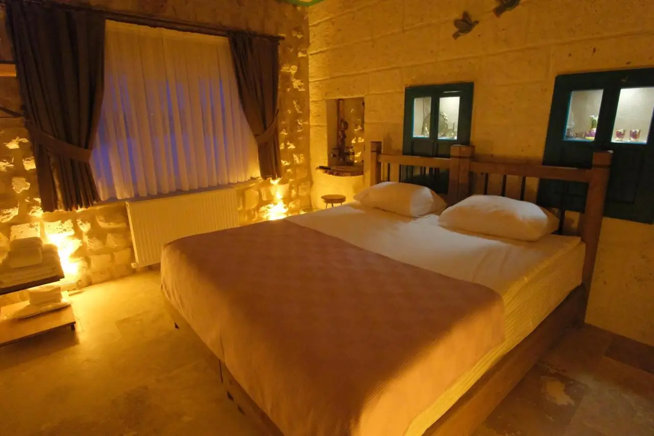 Euphoria Cave House