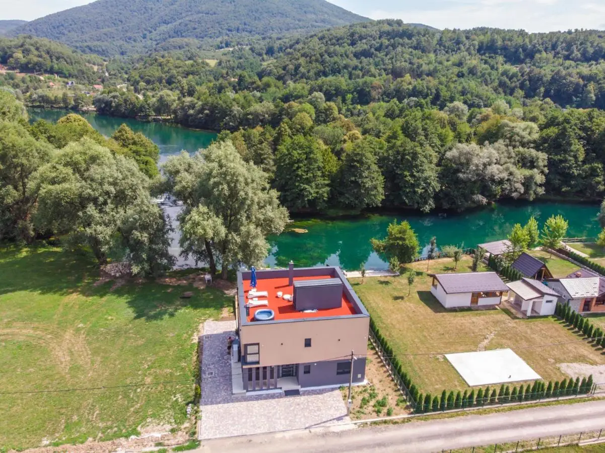 Lohovo Villa Bukva