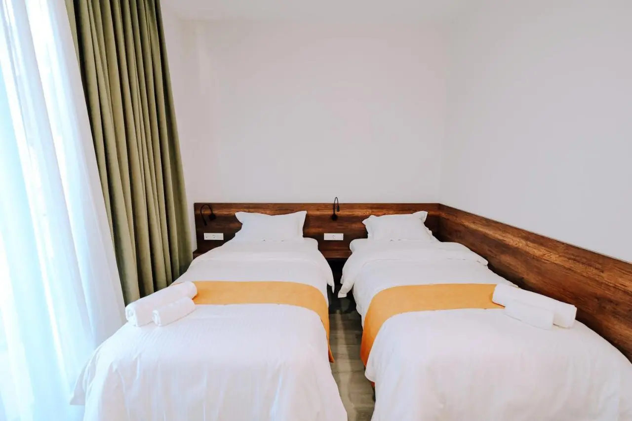 Hotel Doesi