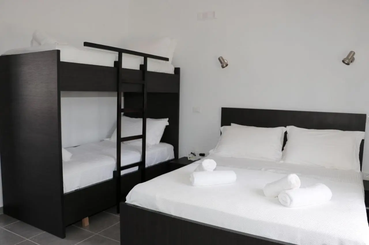 Hotel Velipoja Village