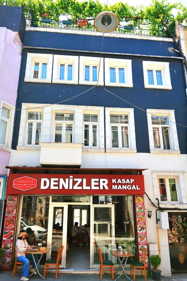 Taksim Neo Pera Suites
