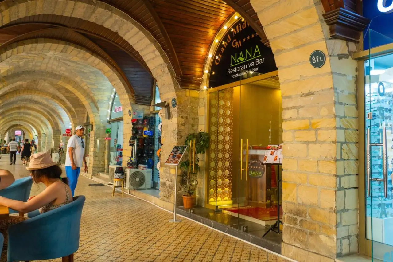 Grand Midway Hotel