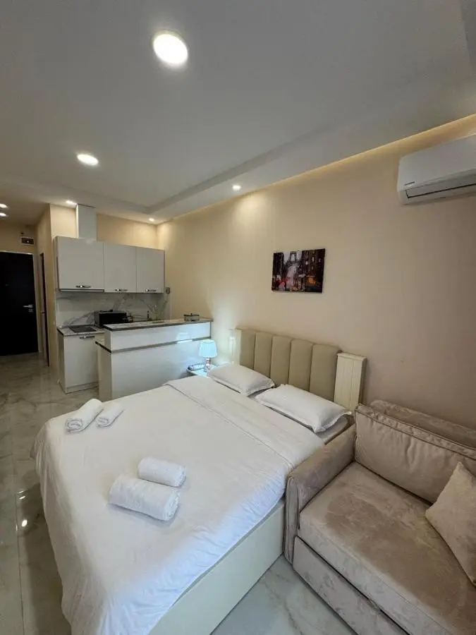 LiluHome Ameri Plaza apartment 21