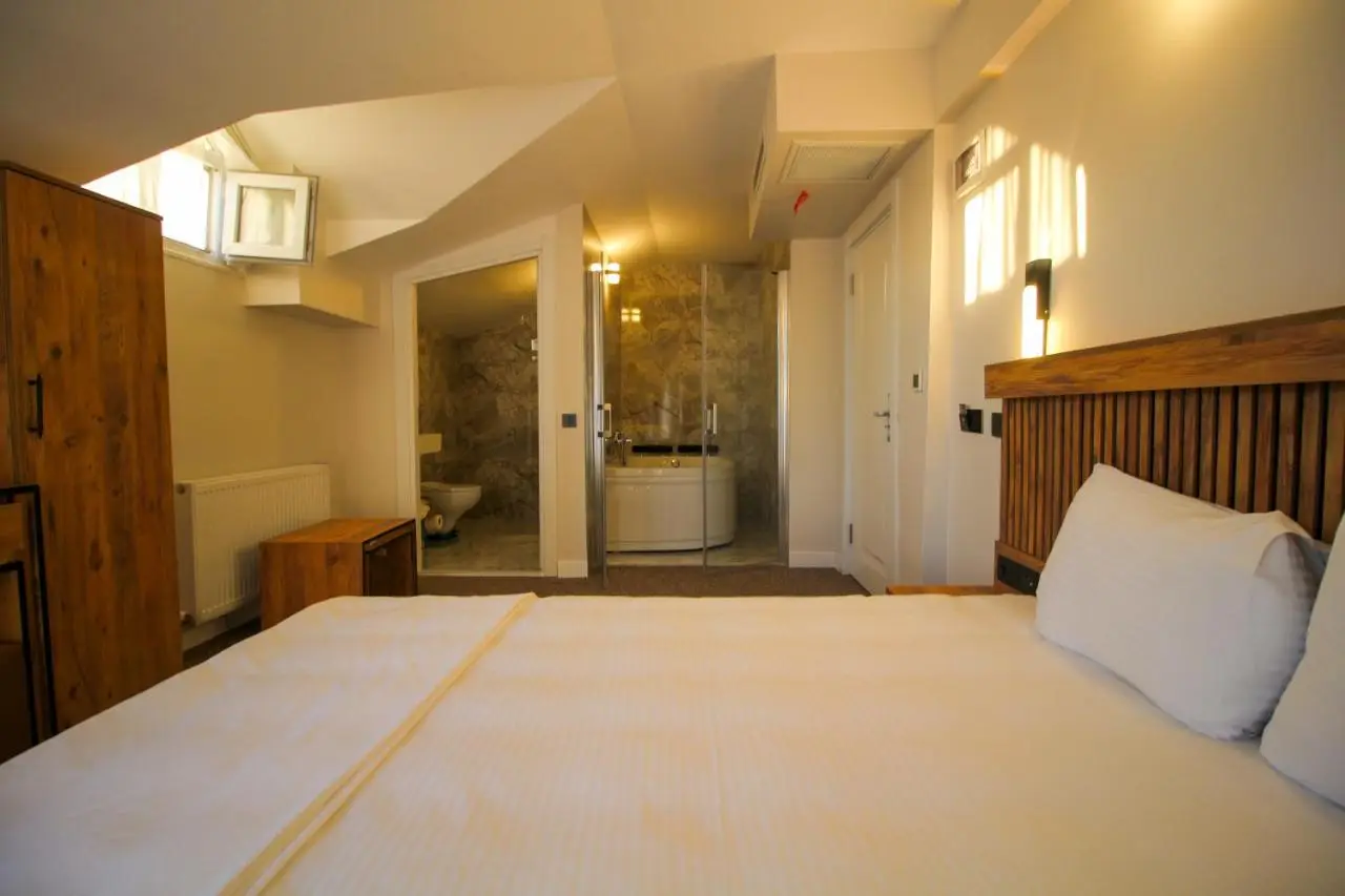 Luvıra Hotel