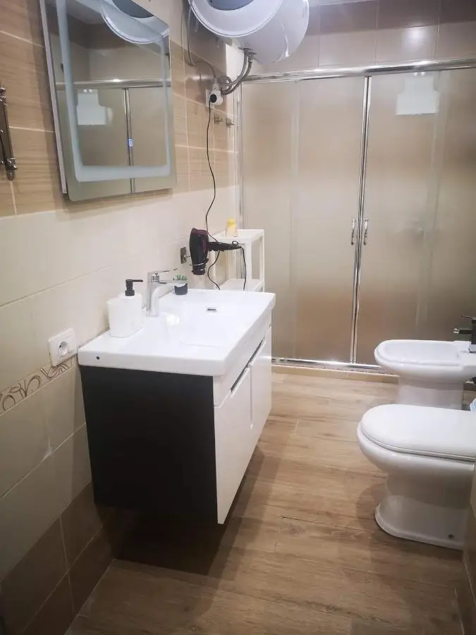 Riviera Deluxe Apartments