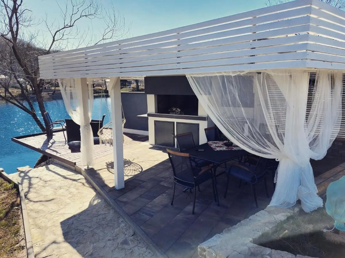 River Luxury House
