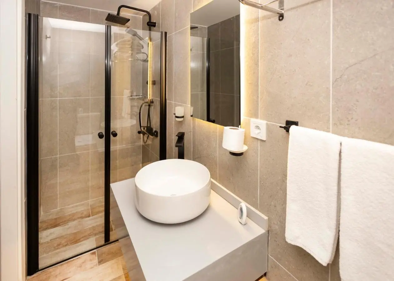 Selvese Suites, Serviced Living in Galata