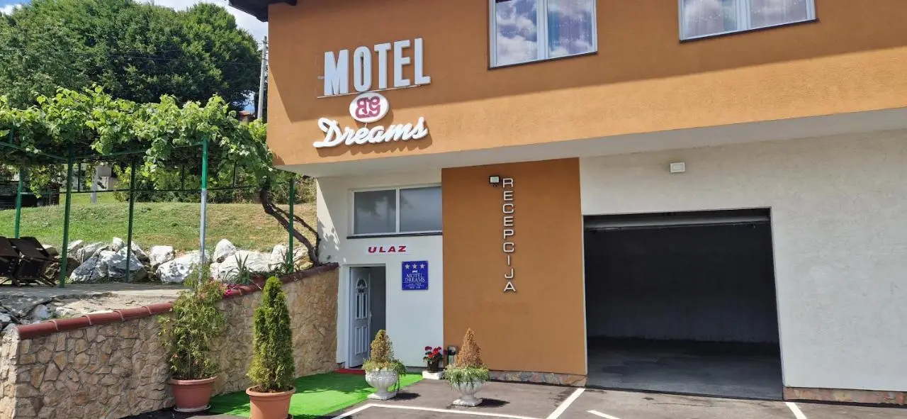 Motel Dreams
