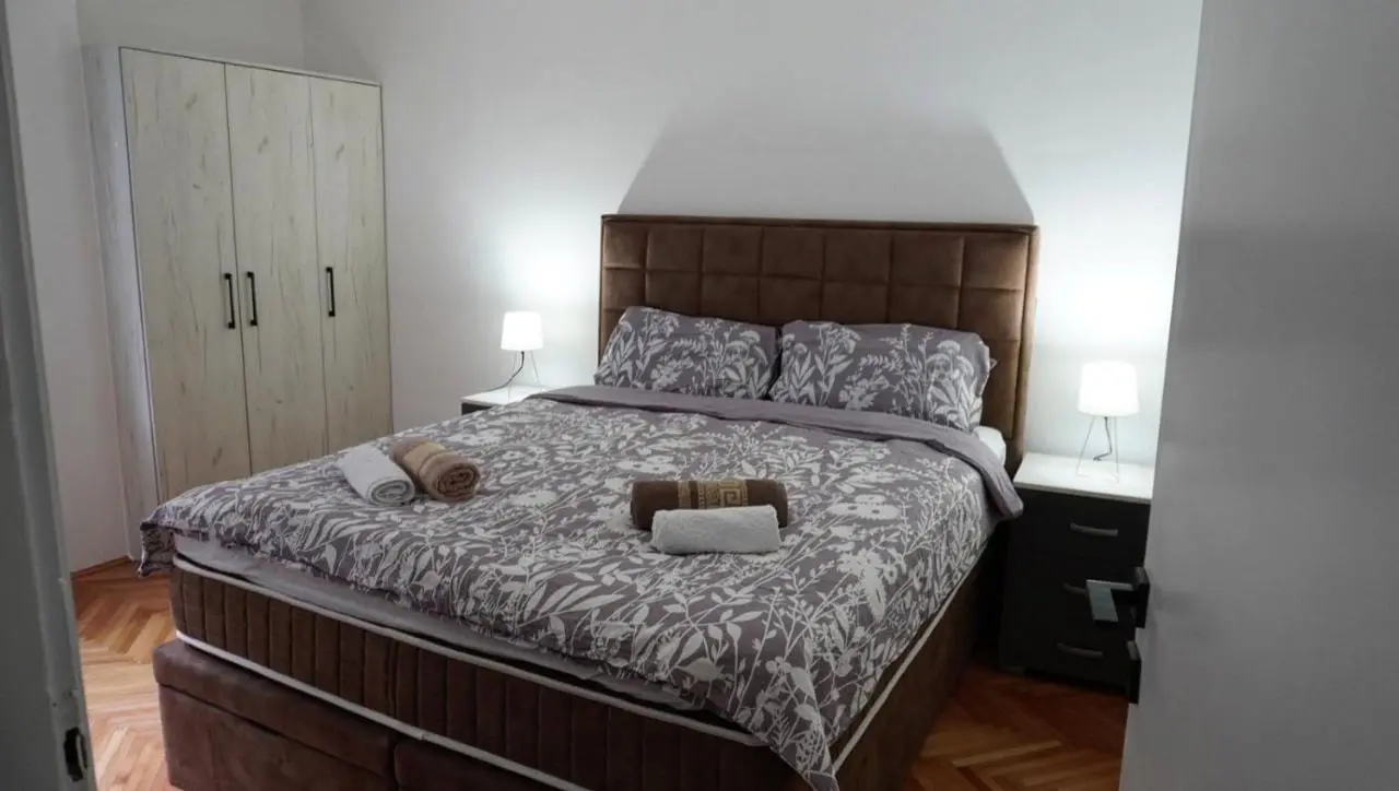 Apartment White Hill