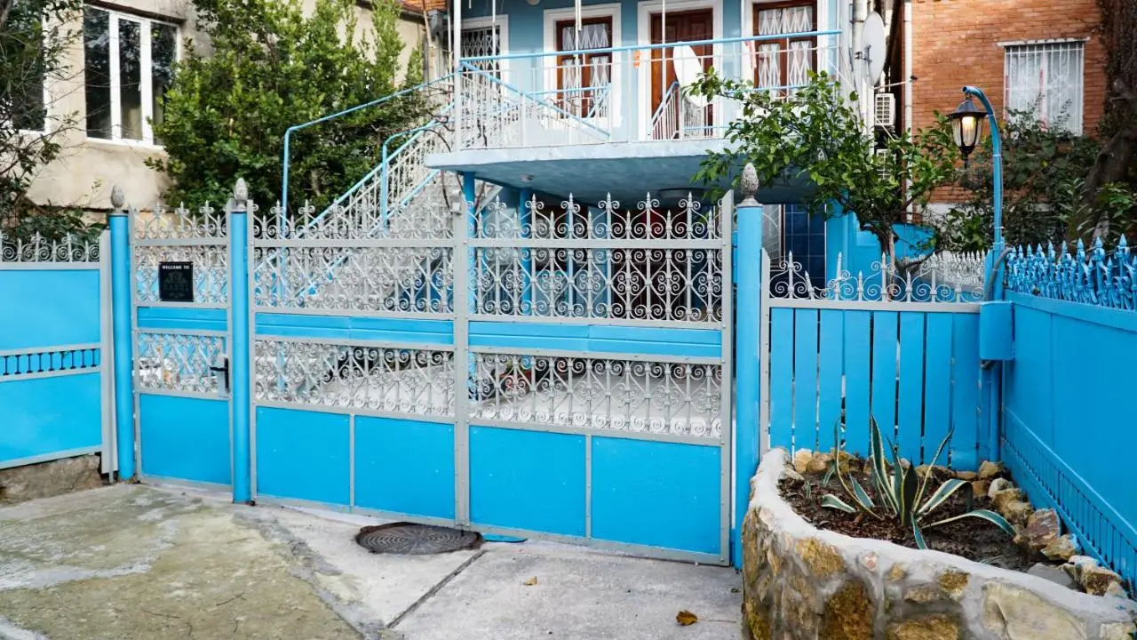 BABEL APARTMENTS