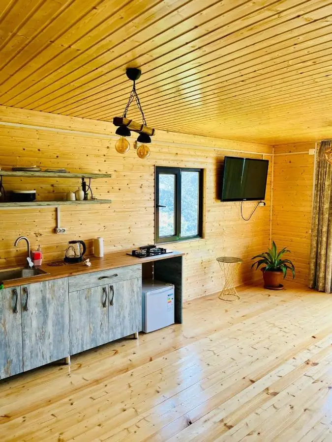 Paradise Inn