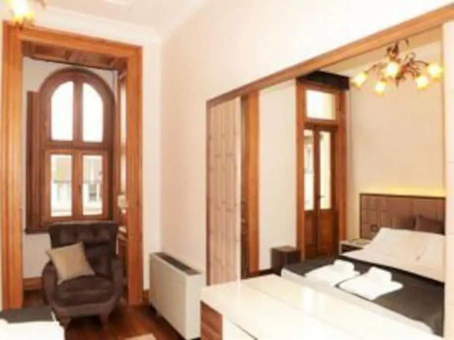 Aslan Residence