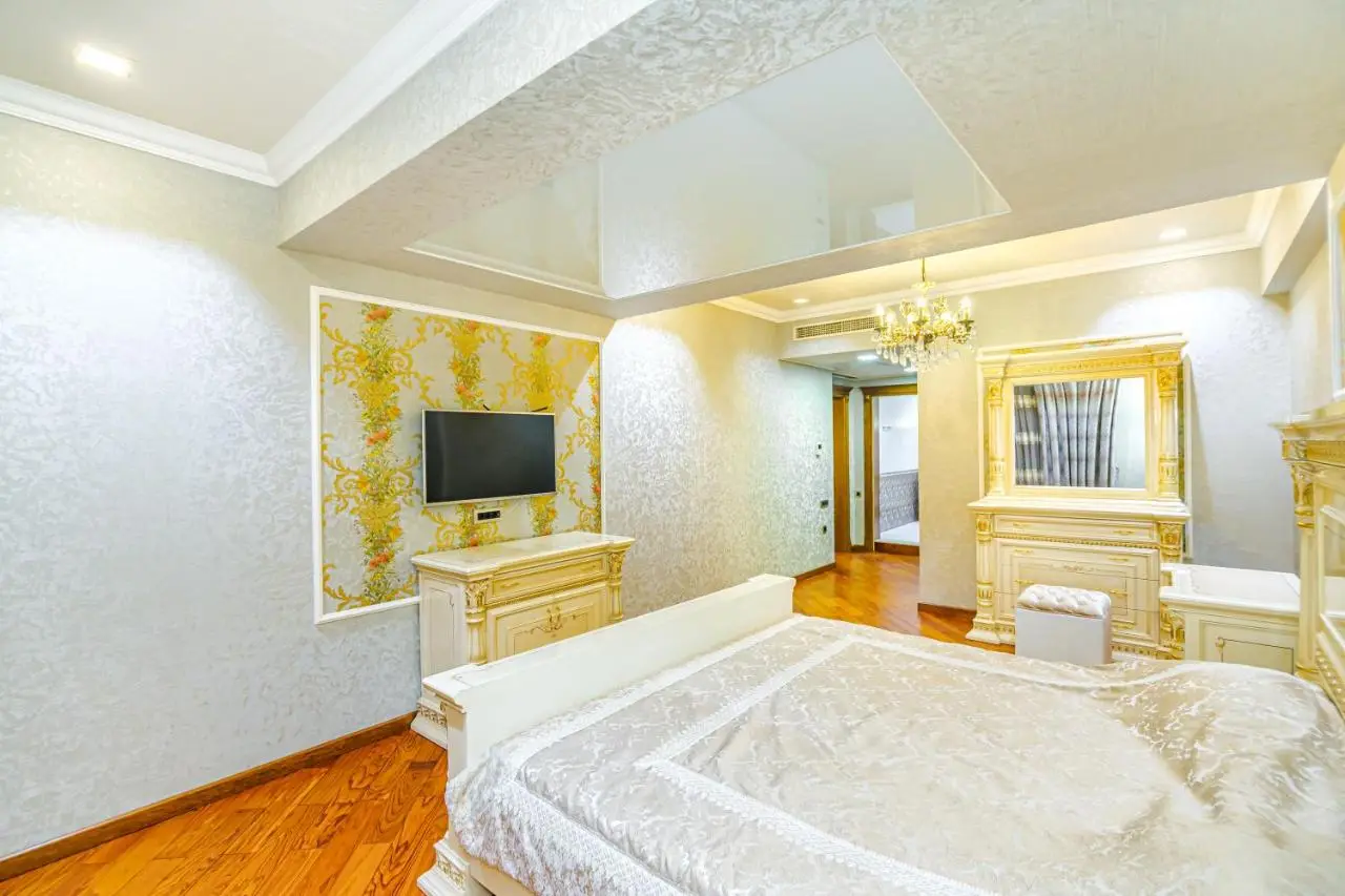4 Bedroom Luxury Apartment on BAKU