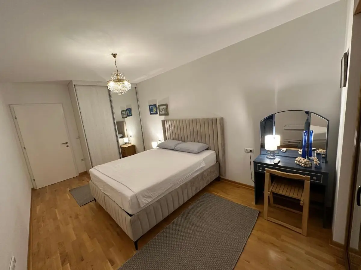 Apartment Nadia 3min from Old Bridge with FREE Garage