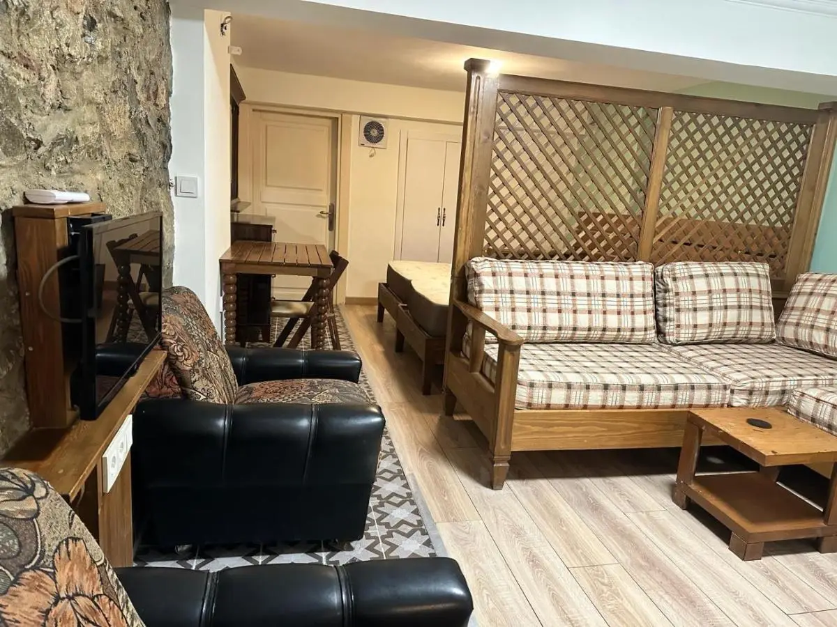 taksim white family suites