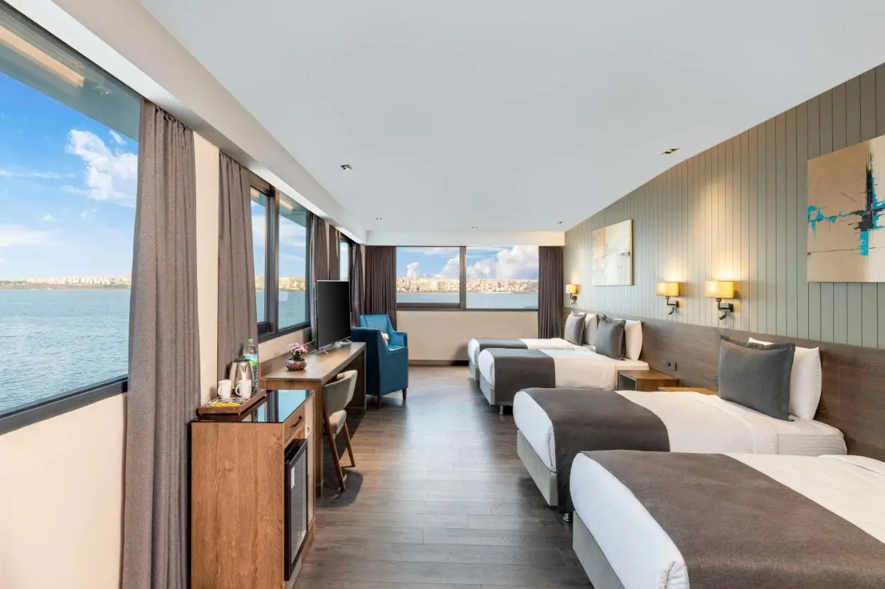 Ezkar Bathonea Art İstanbul