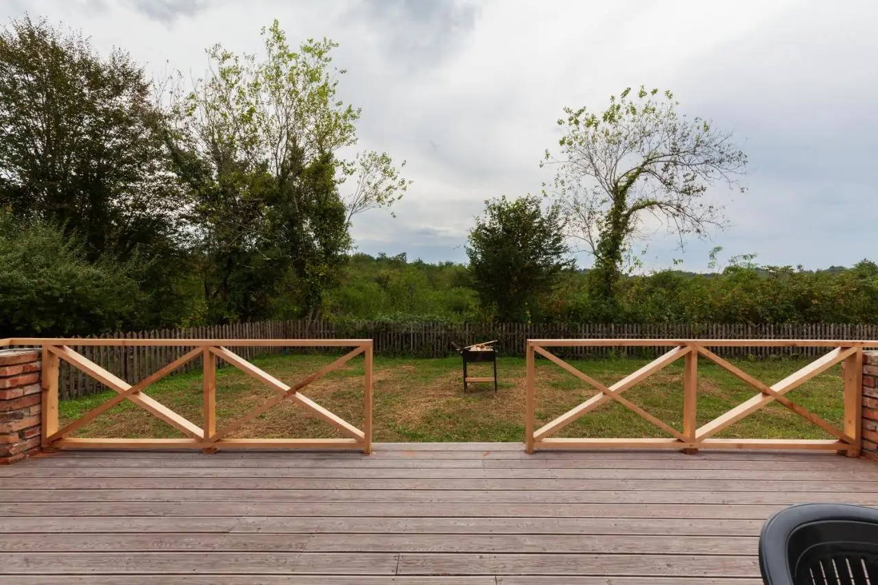 Renovated 3-bedroom House in Nature - Iskia Estate