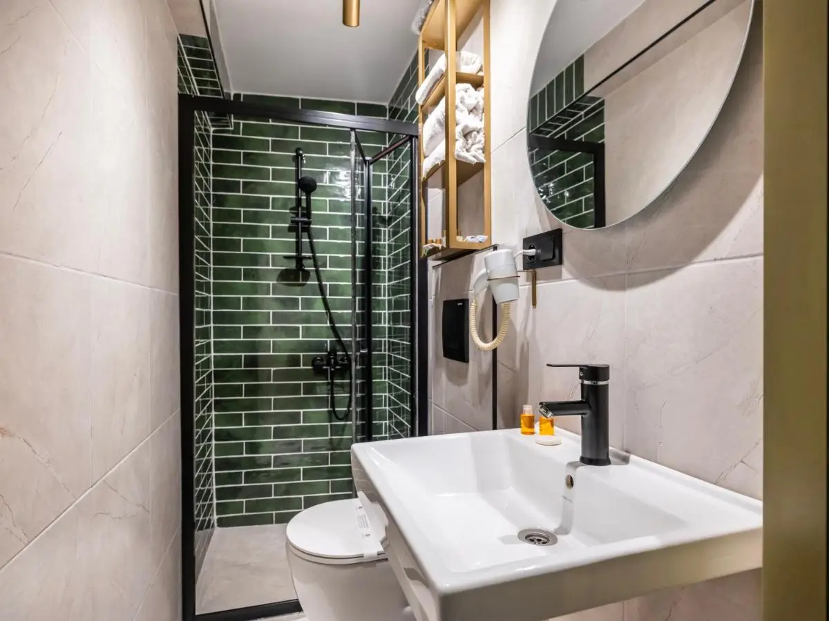 Perazre Hotel