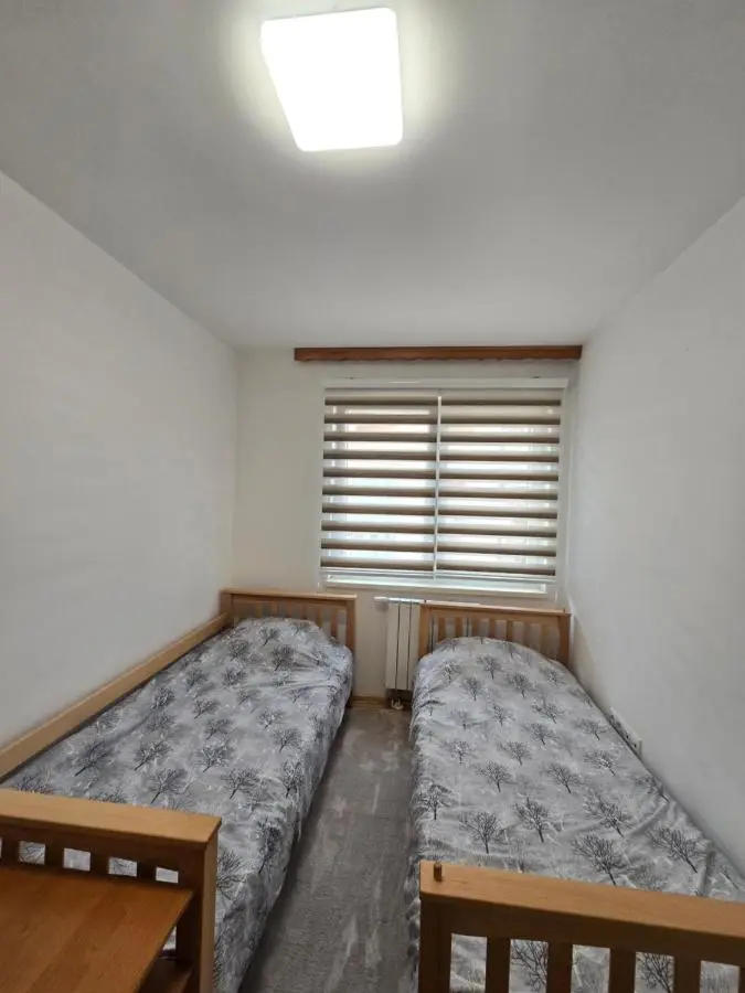 Rejjan Apartments-Spacious 2BR Apartment for 7, Free Parking, Tram to Old Town