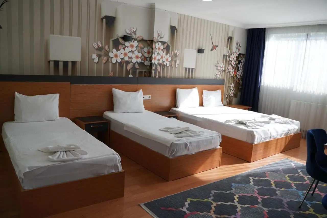 Heraldic Room Hotel