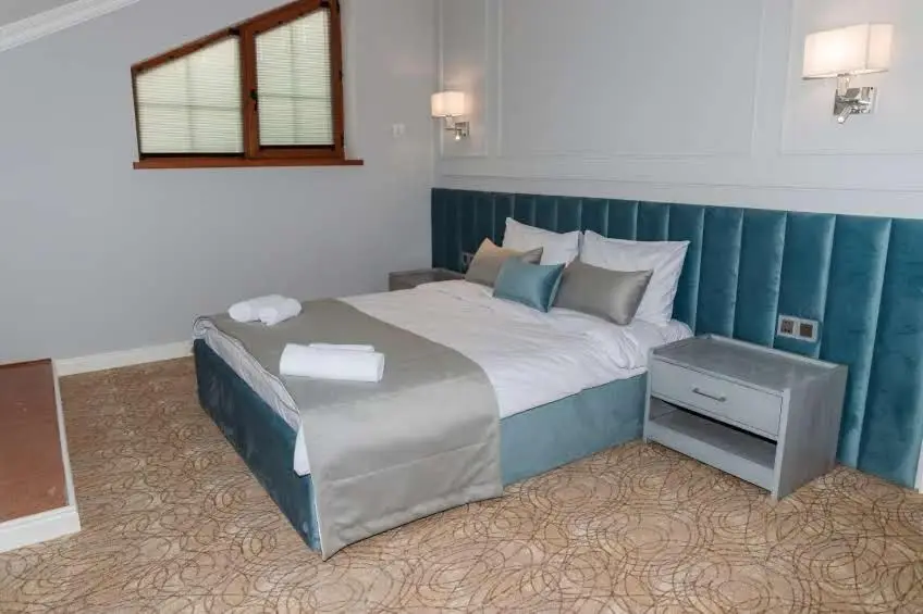 Mount Way Hotel