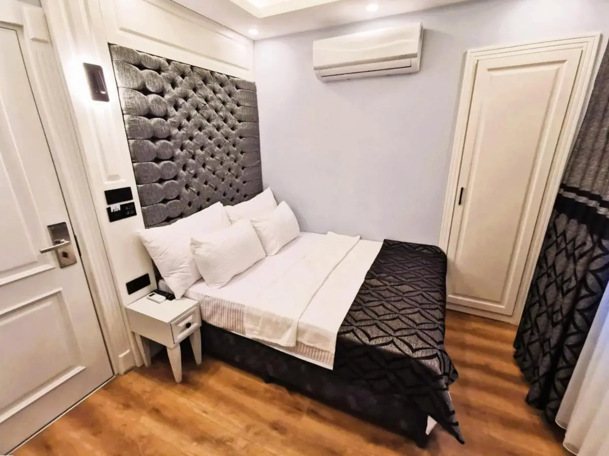 Luxx Garden Hotel