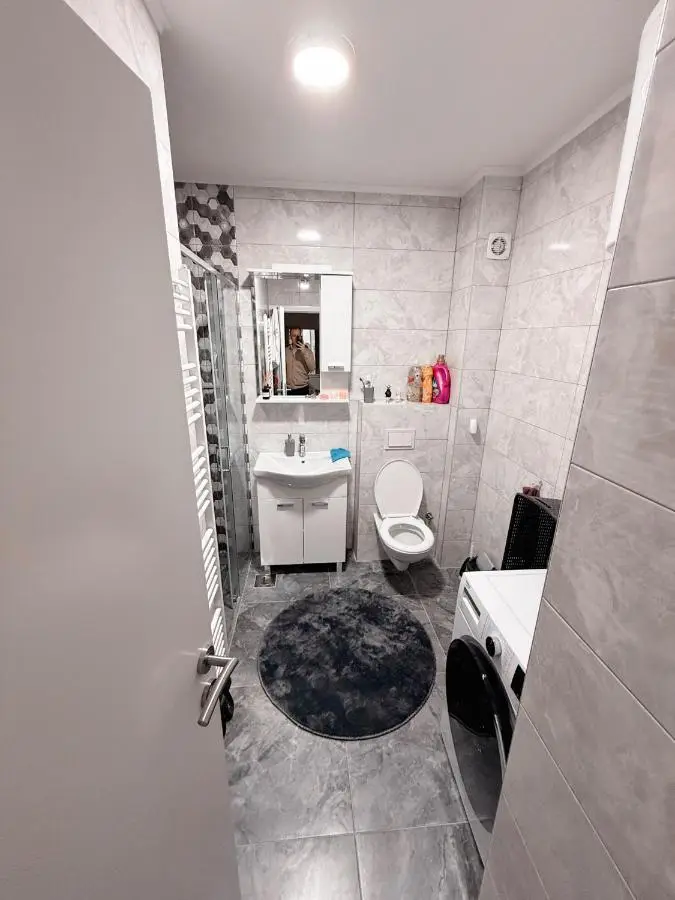 Apartment Saturday