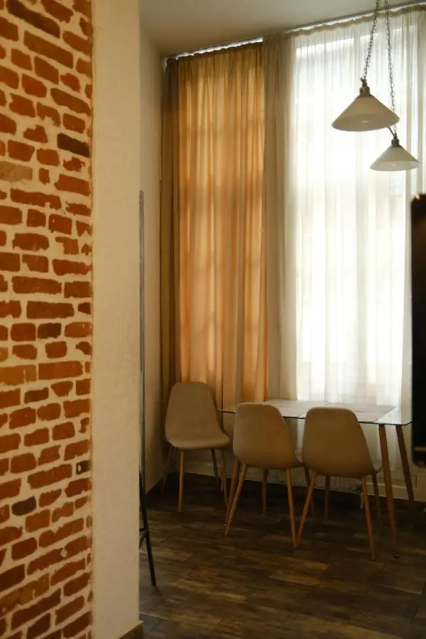 Quiet Authentic Courtyard House Old Tbilisi