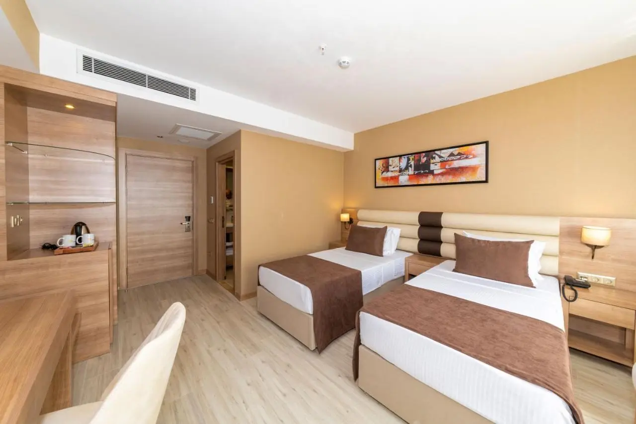 38 Hotel