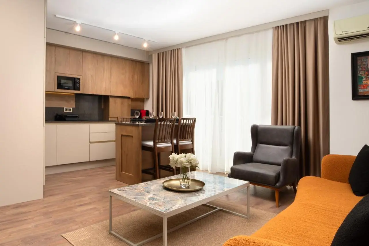 Marmada Suites