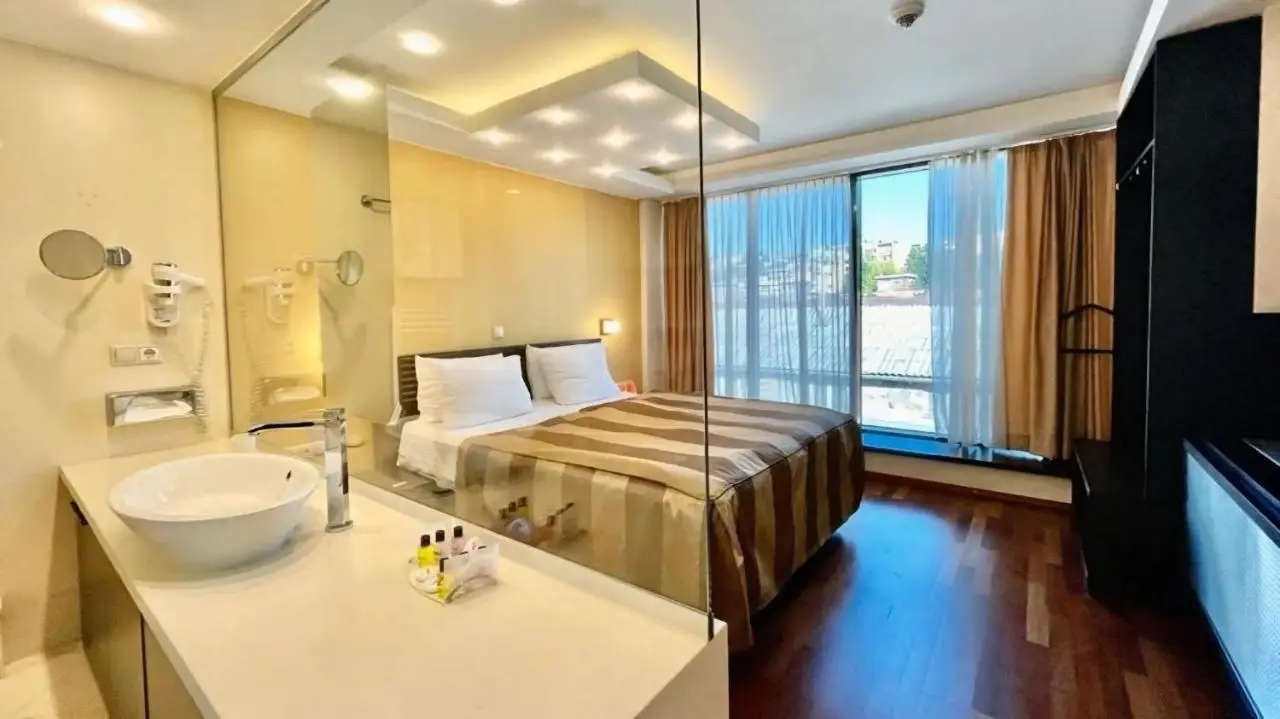 City Boutique Hotel